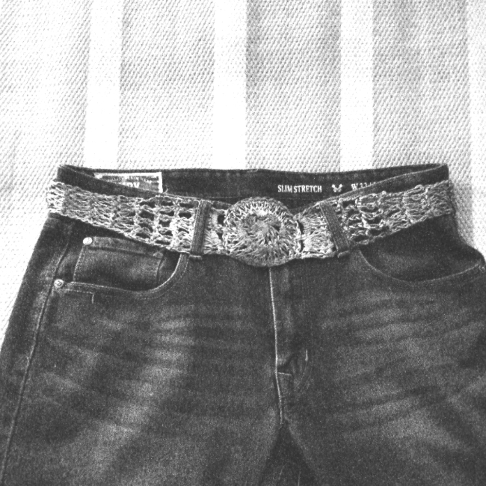 PRICE DROP Vtg. Silver Wire Crochet Belt